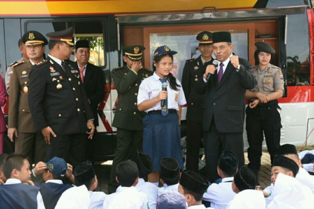 RRI Dialog di kebun lada petani Pangkalpinang