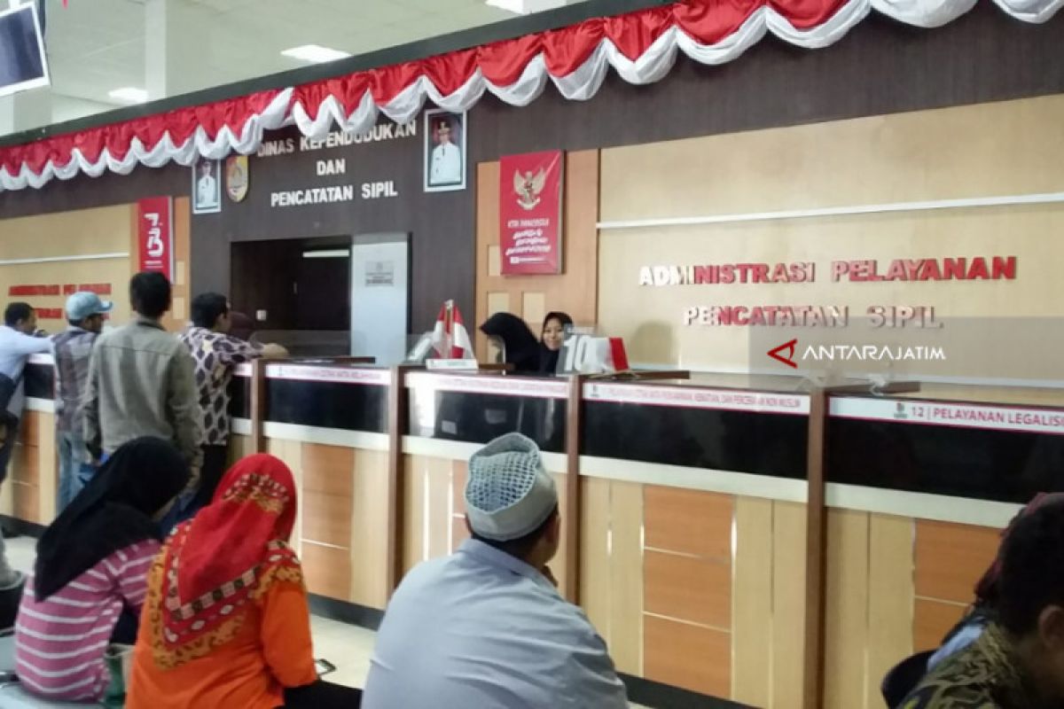 Pelayanan Adminduk Tidak Optimal Pasca-OTT Dispendukcapil Jember