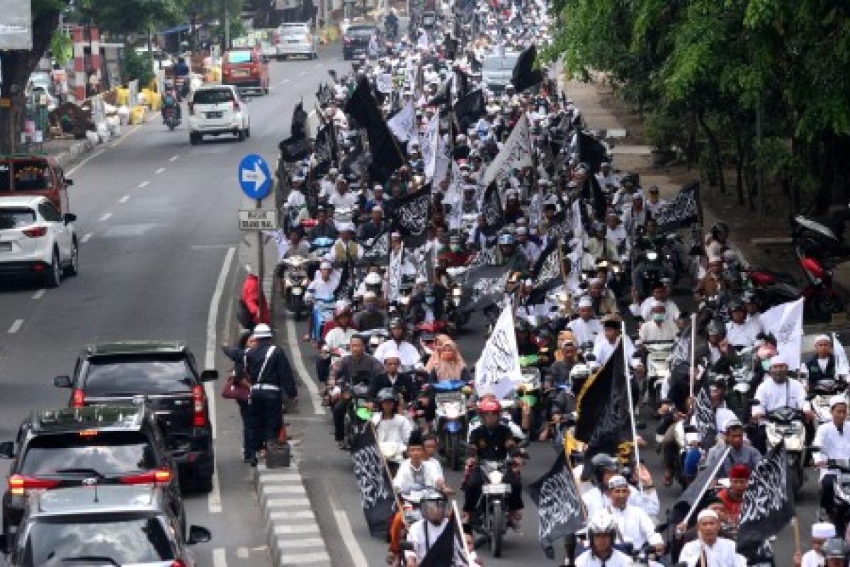 Massa aksi bela tauhid bubarkan diri