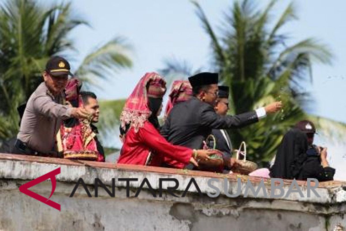 Wawako Payakumbuh Kunjungi Tempat Bersejarah