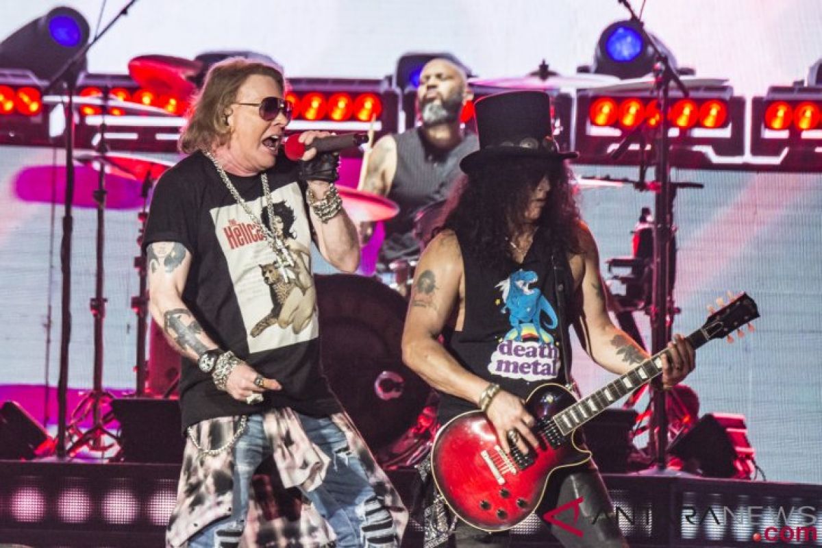 Konser Guns N' Roses sukses di GBK Jakarta
