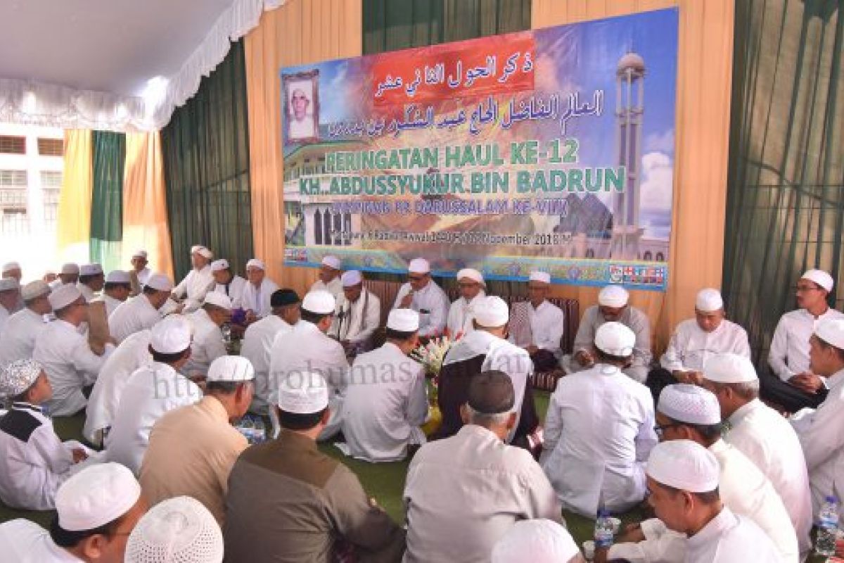 Ribuan jamaah hadiri haul KH Abdussyukur