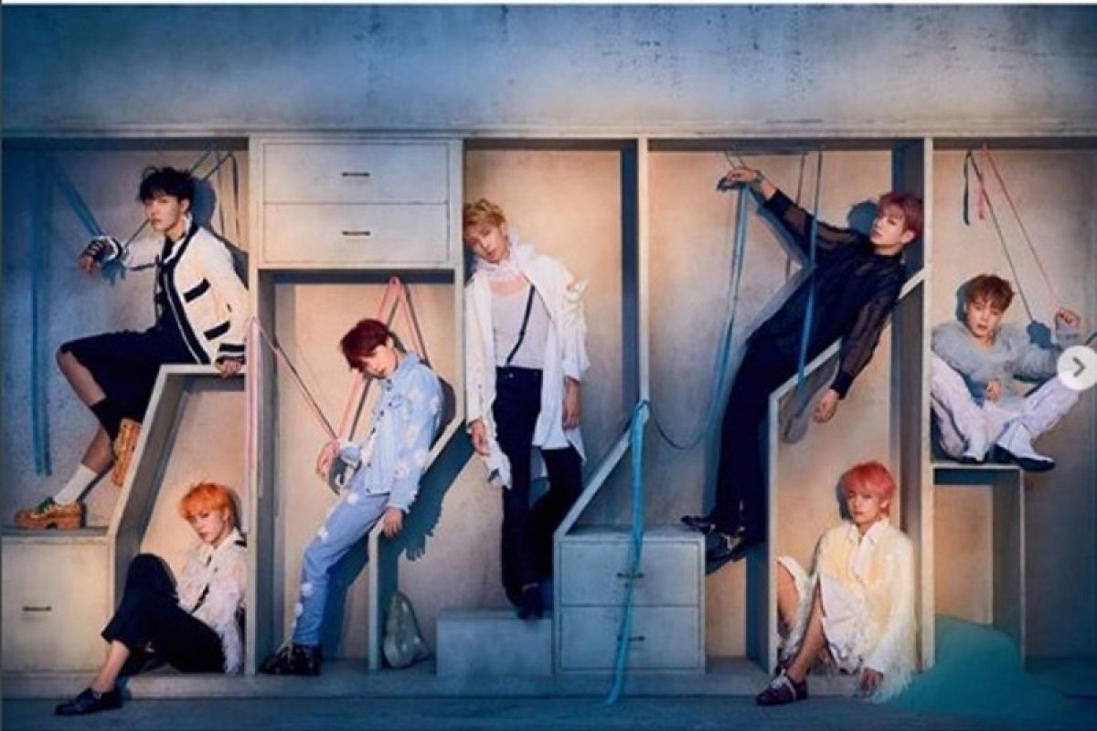 BTS terus bertahan di tangga album Billboard