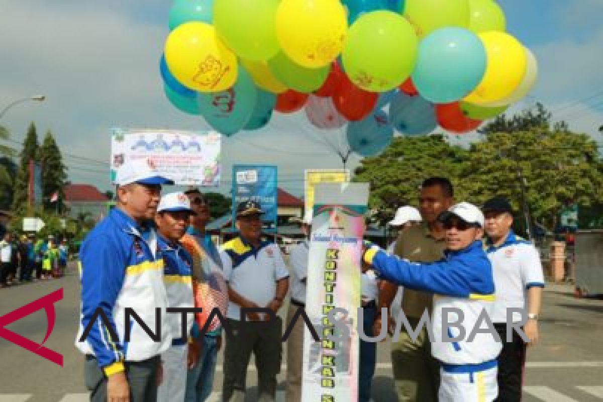 Pelepasan kontingen Porprov asal Sijunjung diawali fun bike