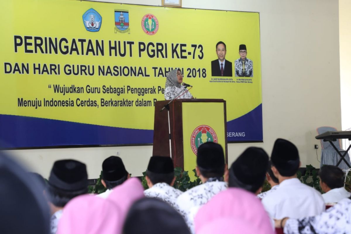 Pemkab Serang Berikan Insentif Pada Guru Honorer