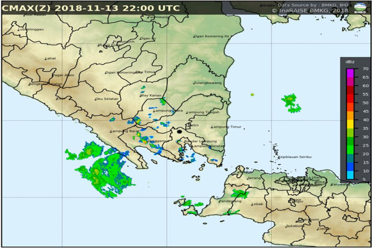 Lampung berpotensi hujan lebat-angin kencang disertai petir
