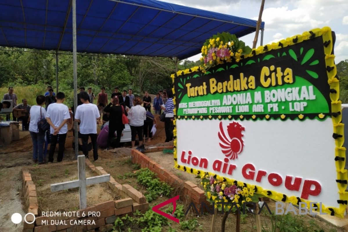 Korban Lion Air dimakamkan di TPU Damai