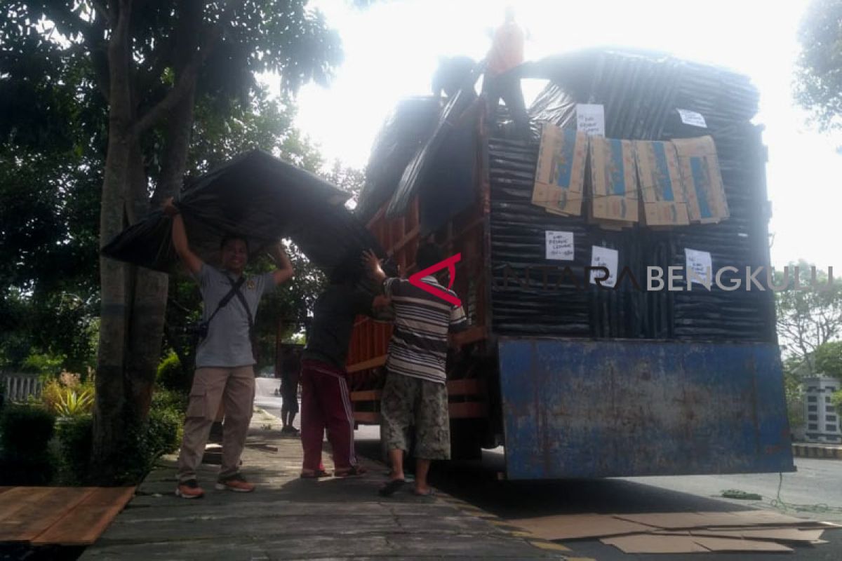 KPU Rejang Lebong manfaatkan logistik lama