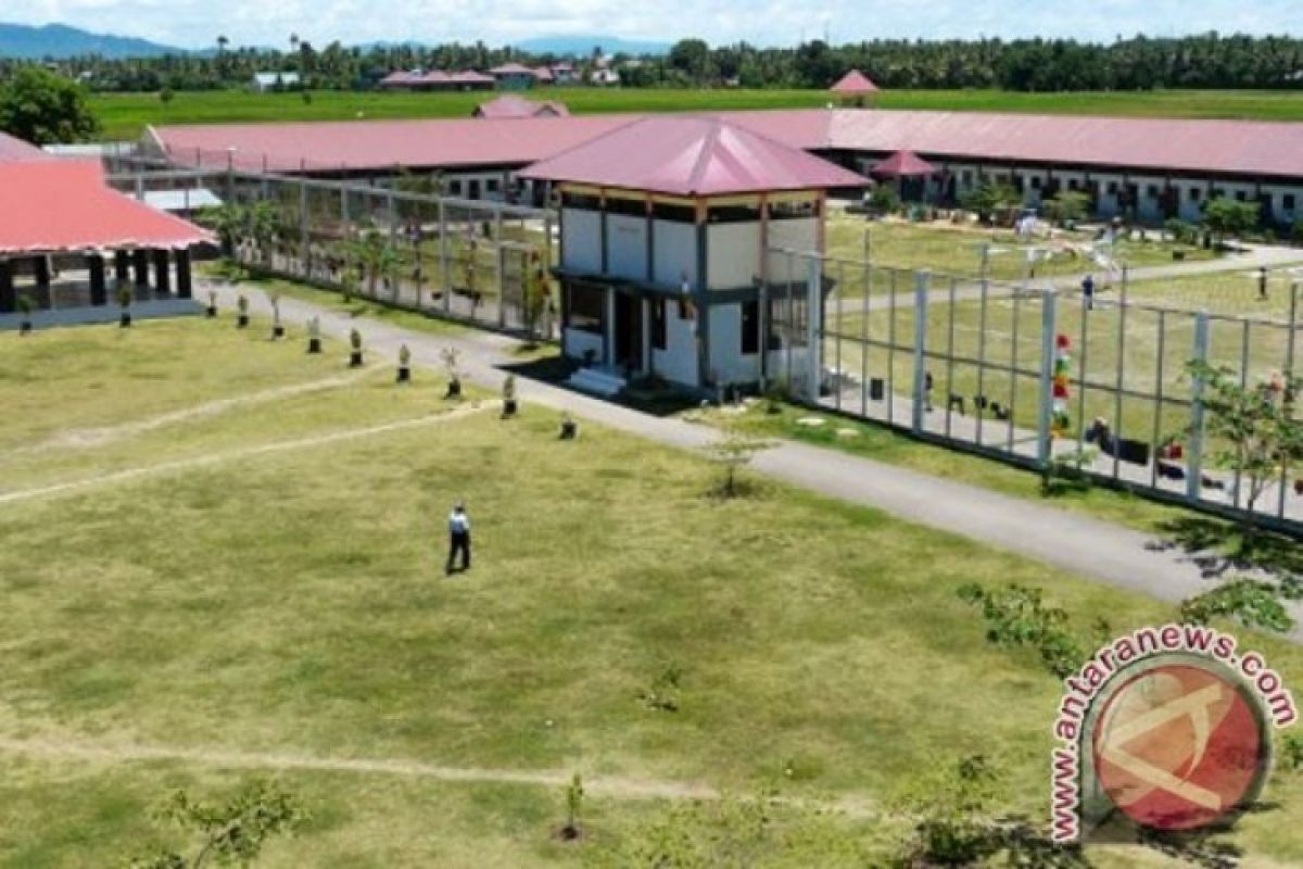 Lapas Banda Aceh rusuh, napi kabur