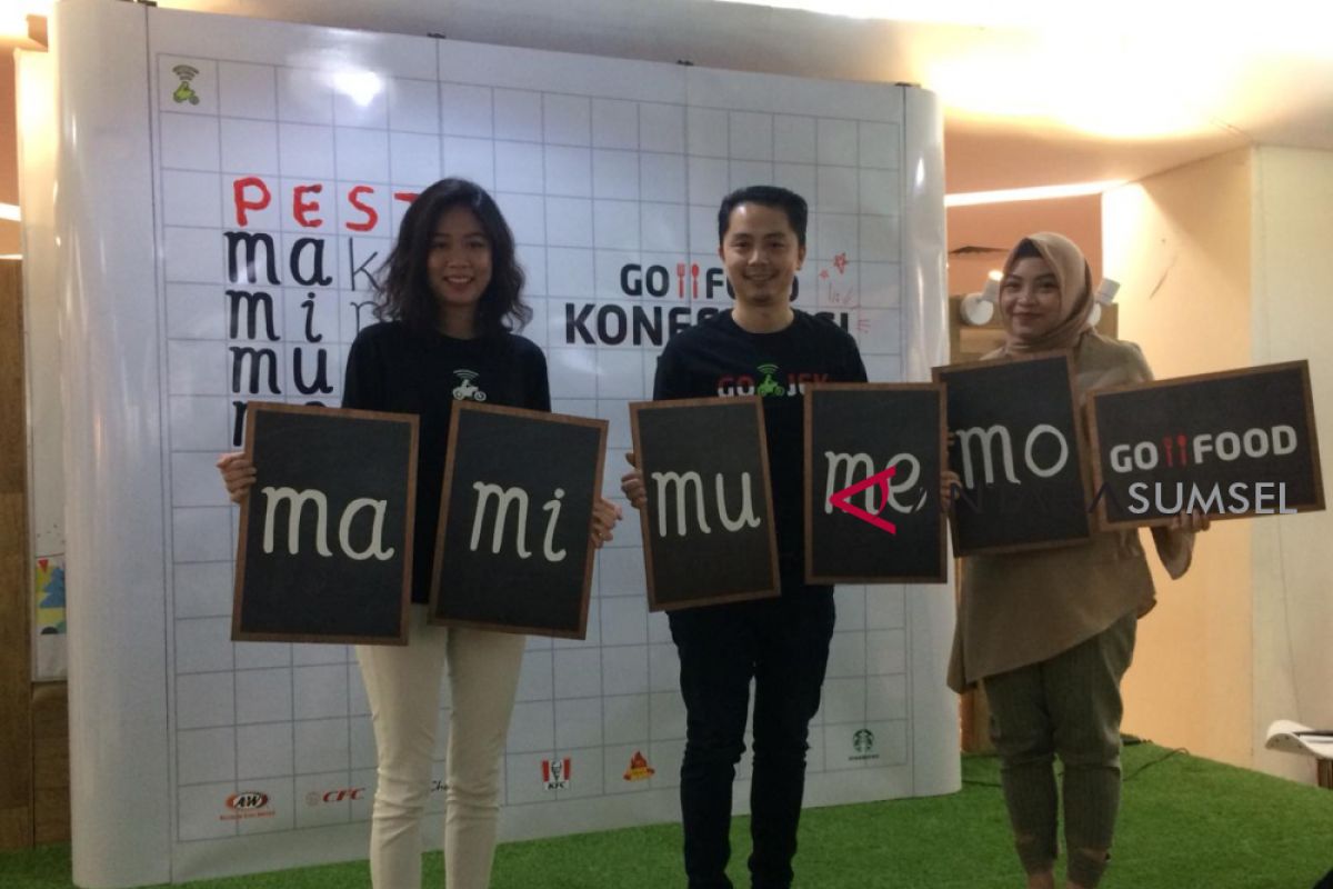 Pesan makan dapat mobil di "MaMiMuMeMo" GO-FOOD