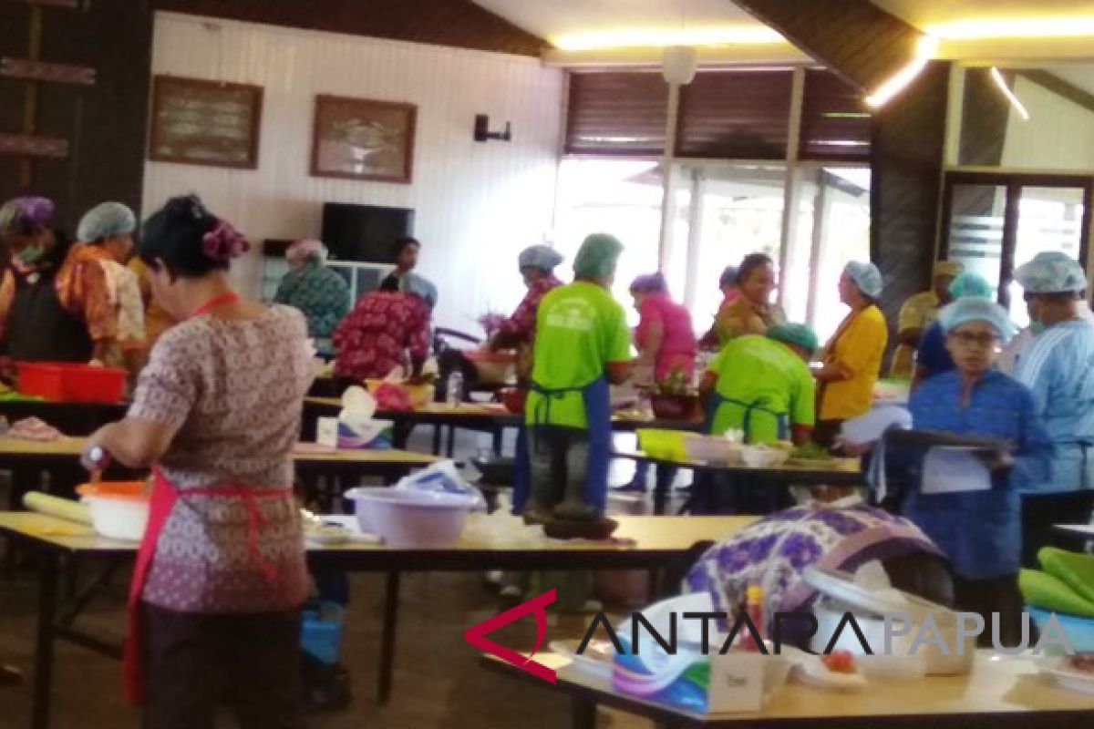 Disperik Biak Numfor gelar lomba masak serba ikan