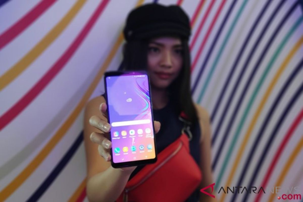 Samsung Galaxy A9 resmi meluncur di Indonesia