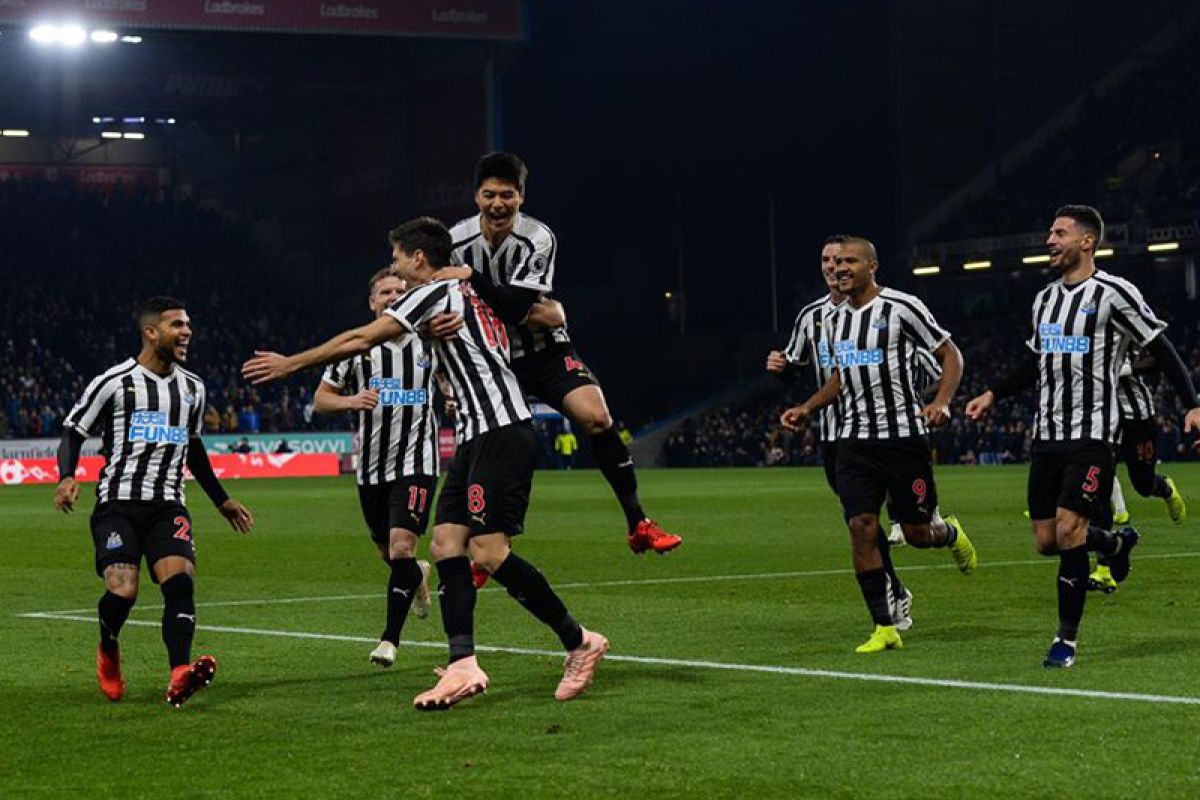 Newcastle semakin jauhi zona degradasi setelah tundukkan Burnley