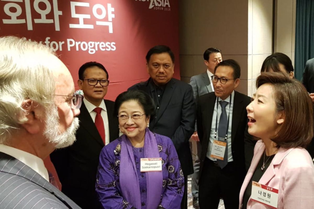 Gubernur Olly dampingi Megawati di "The Kor-Asia Forum"