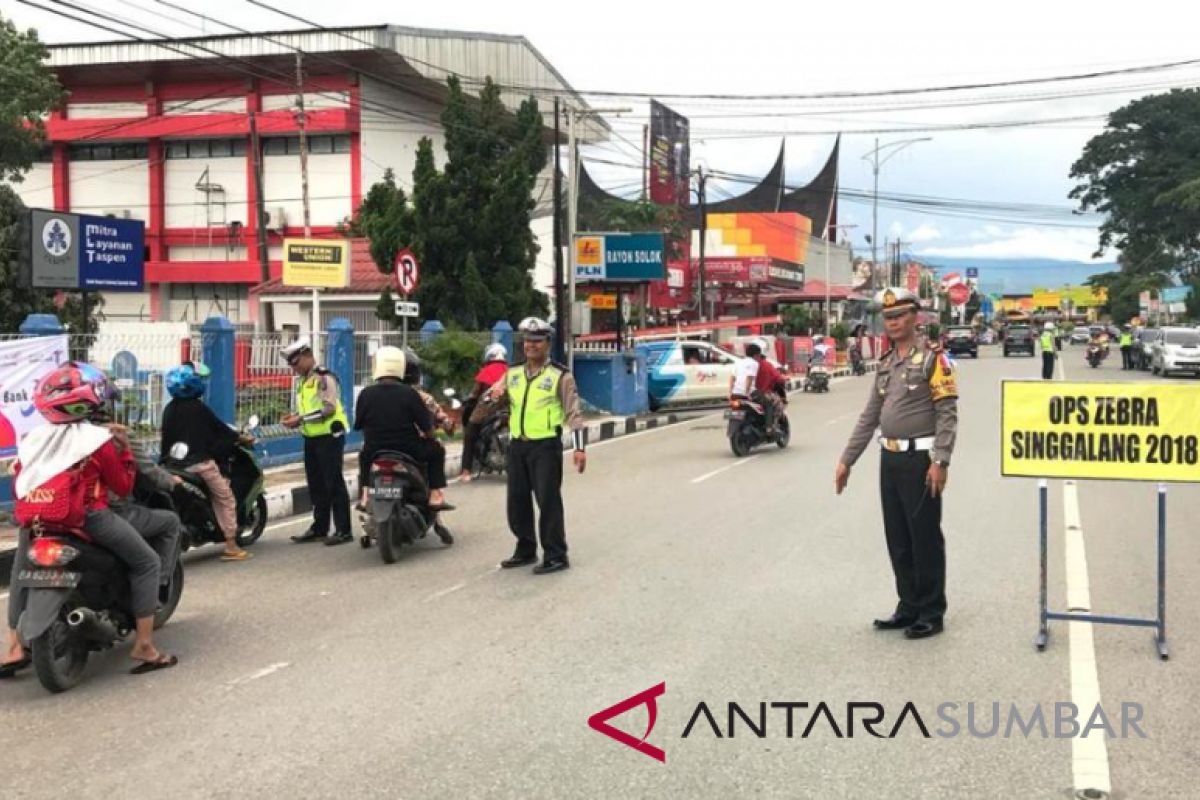 Polres Solok terbitkan 722 surat tilang selama Operasi Zebra