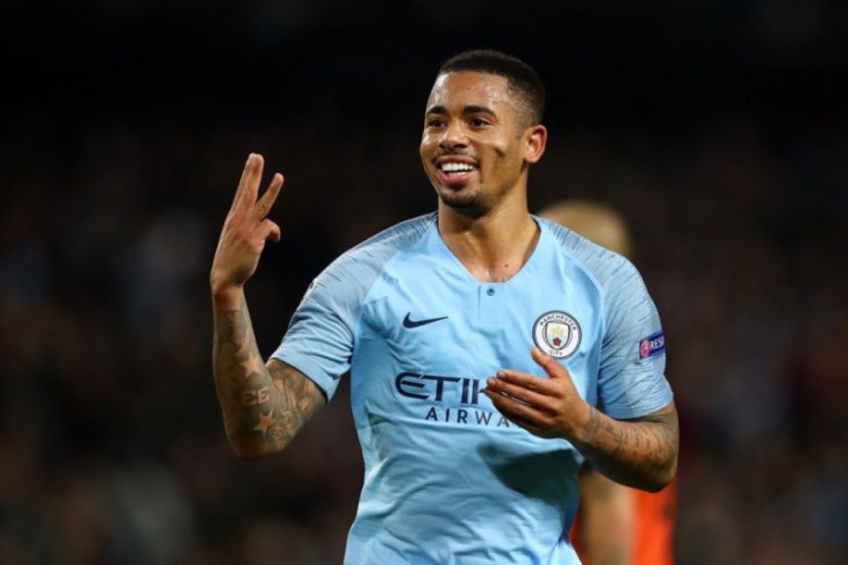 Manchester City gilas Shaktar Donetsk 6-0