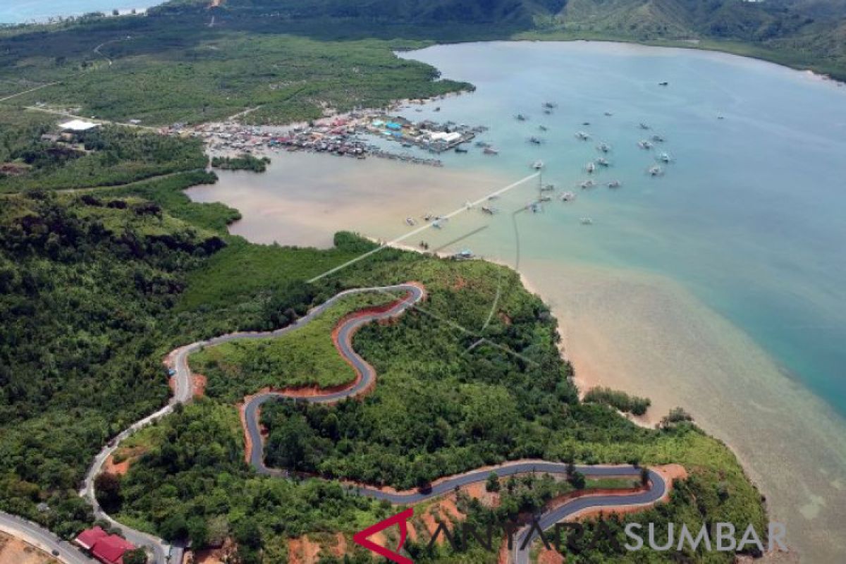 Banyak tanjakan dan turunan ekstrem, jalan baru Kawasan Mandeh perlu tambahan rambu jalan