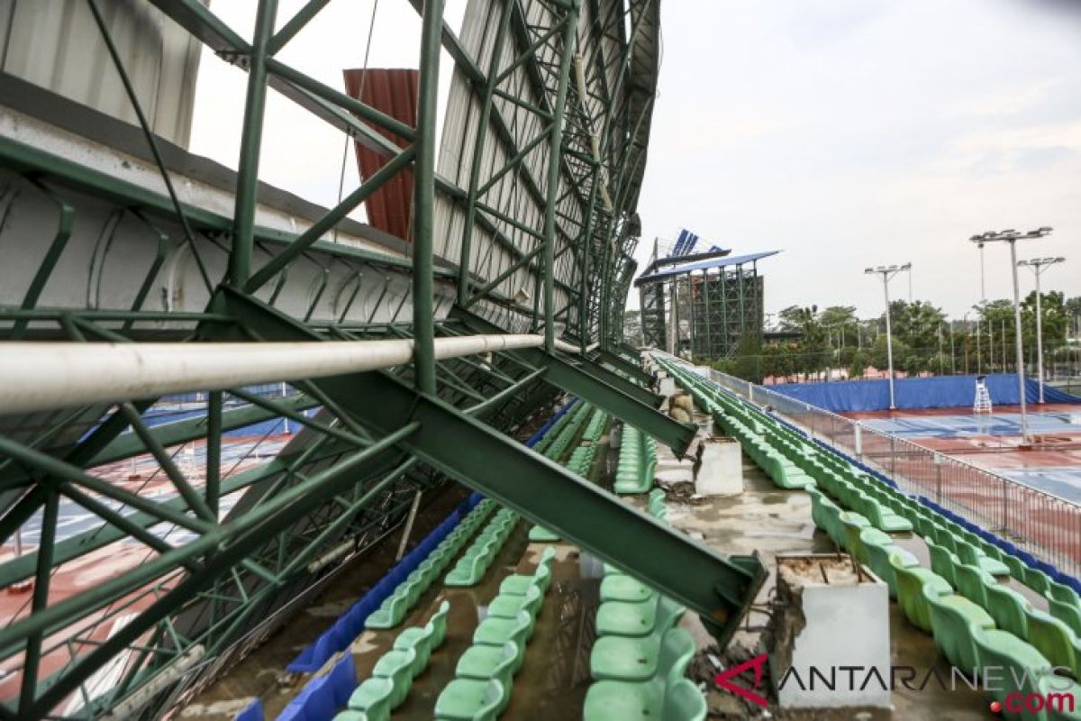 Kompleks Jakabaring SC dibersihkan pasca disapu angin kencang