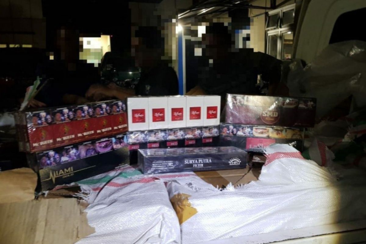 Bea Cukai sita 4,05 juta batang rokok tanpa pita cukai