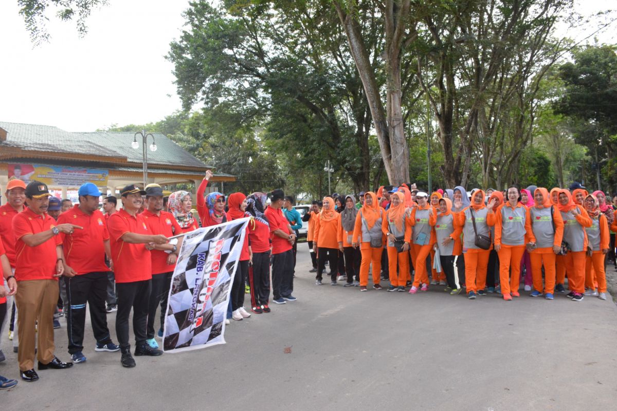 Korpri Langkat gelar gerak jalan