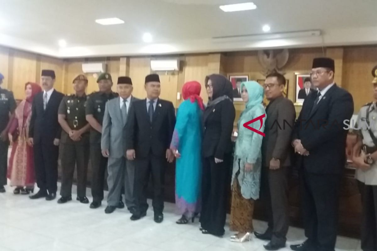 Empat PAW anggota DPRD OKU resmi dilantik