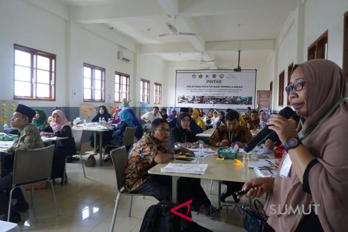 Tanoto latih kepala sekolah manajemen berbasis sekolah