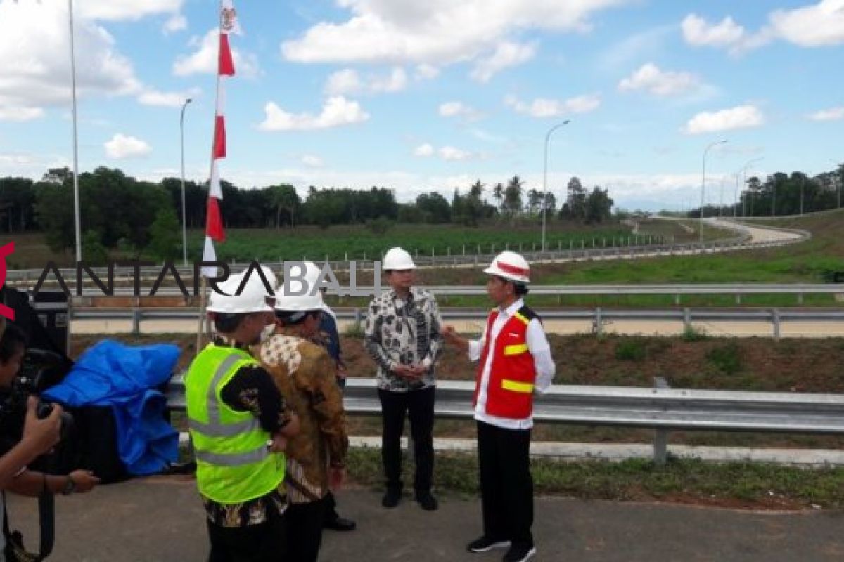 Presiden tinjau pembangunan tol Trans Sumatera