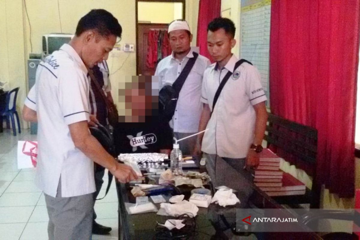 Polres Situbondo Tangkap Pengedar Sabu-sabu