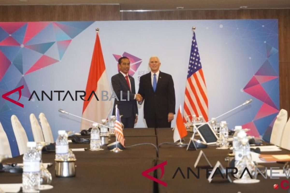 Presiden Jokowi-Wapres AS Mike Pence bahas kerja sama perdagangan