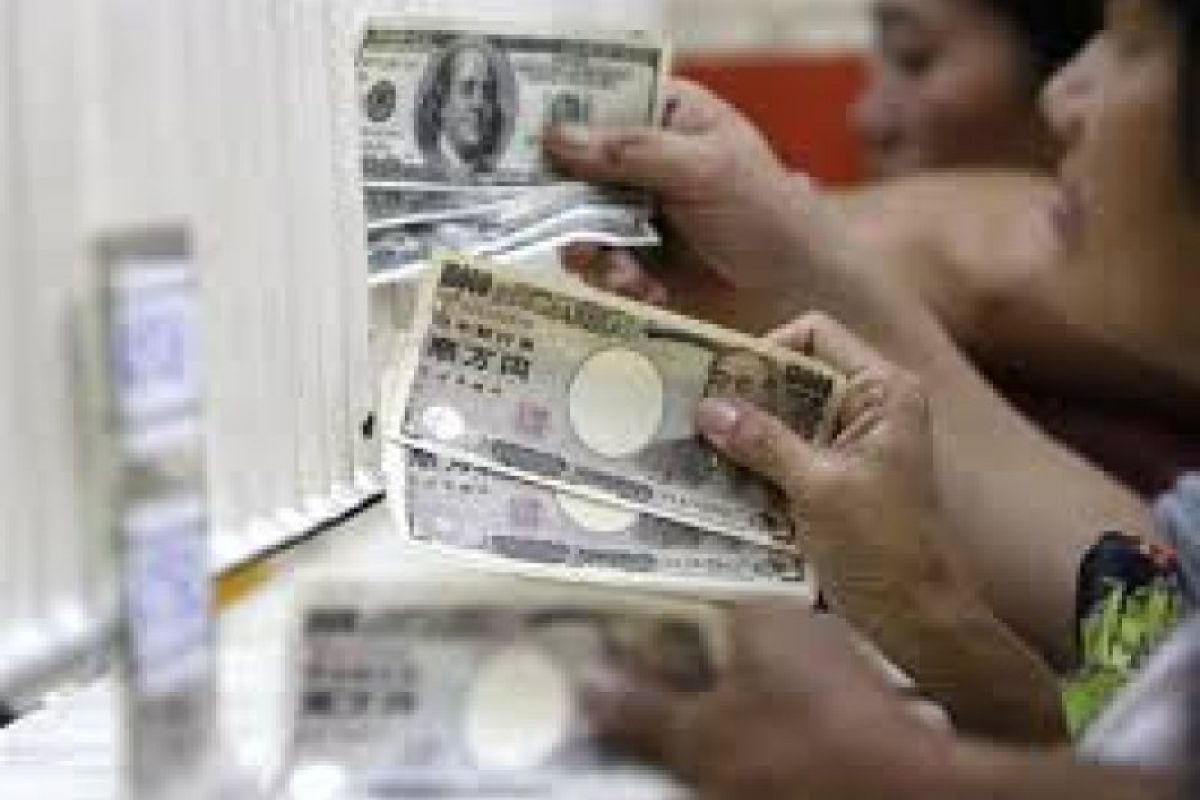 Dolar AS di Tokyo diperdagangkan  di paruh atas 111 yen