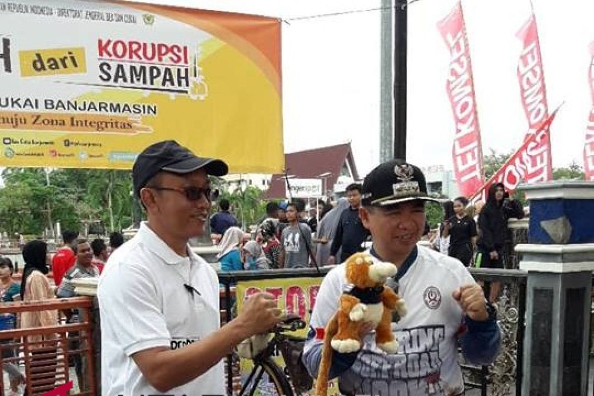Mayor invites citizens to make Banjarmasin clean from corruption