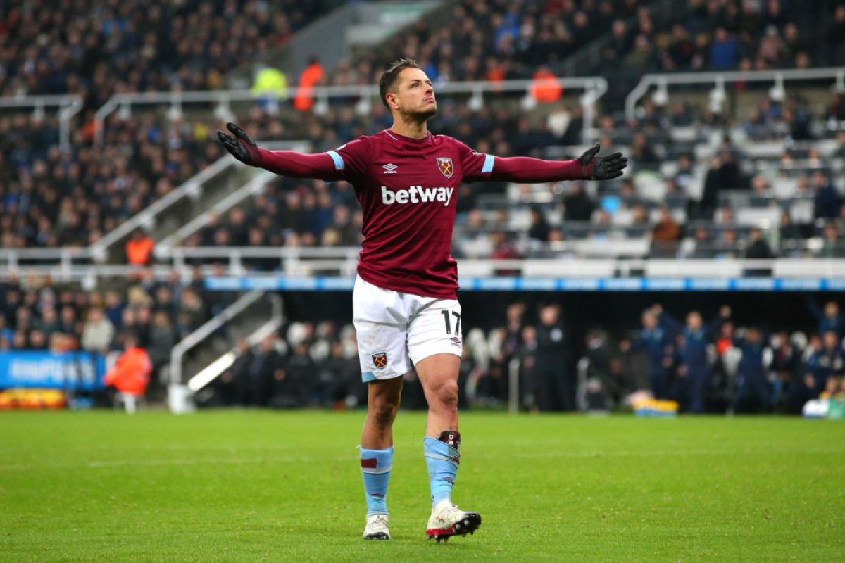 Chicharito dua gol, West Ham pecundangi Newcastle 3-0