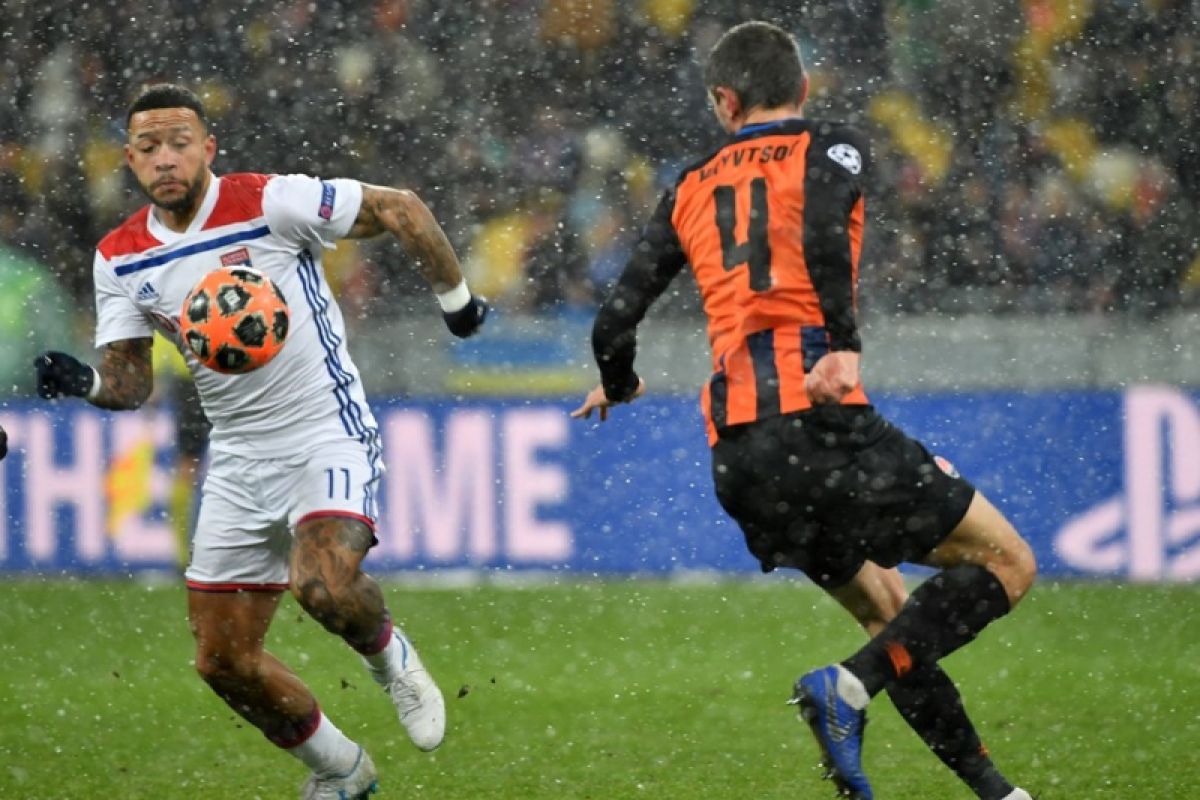 Tahan imbang Shakhtar 1-1, Lyon lolos ke 16 besar