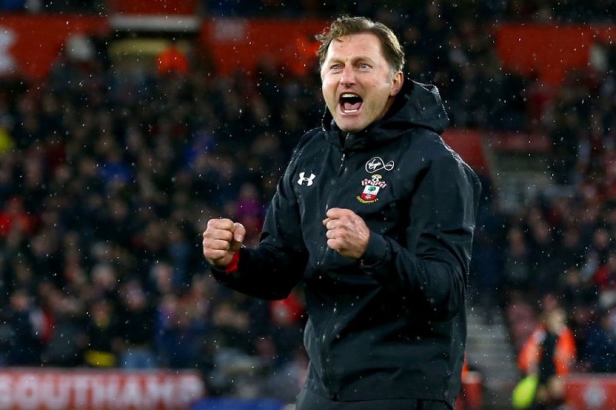 Hassenhuettl puji peran suporter dalam kemenangan perdananya bersama Southampton