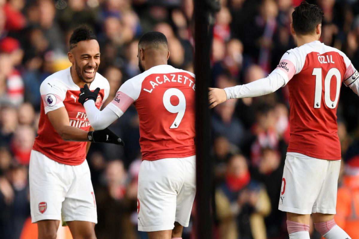 Dwigol Aubameyang antar Arsenal kembali ke jalur kemenangan