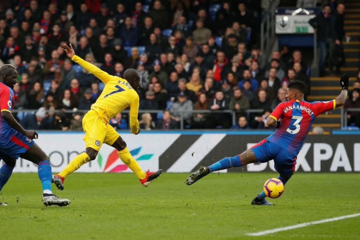 Gol tunggal Kante Menangkan Chelsea di Kandang Palace