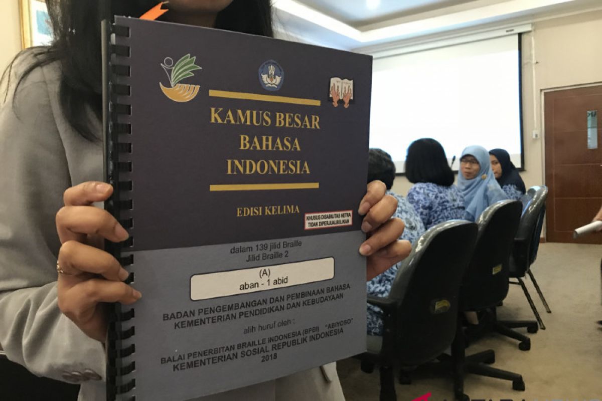 KBBI Braille kini tersedia untuk penyandang disabilitas netra