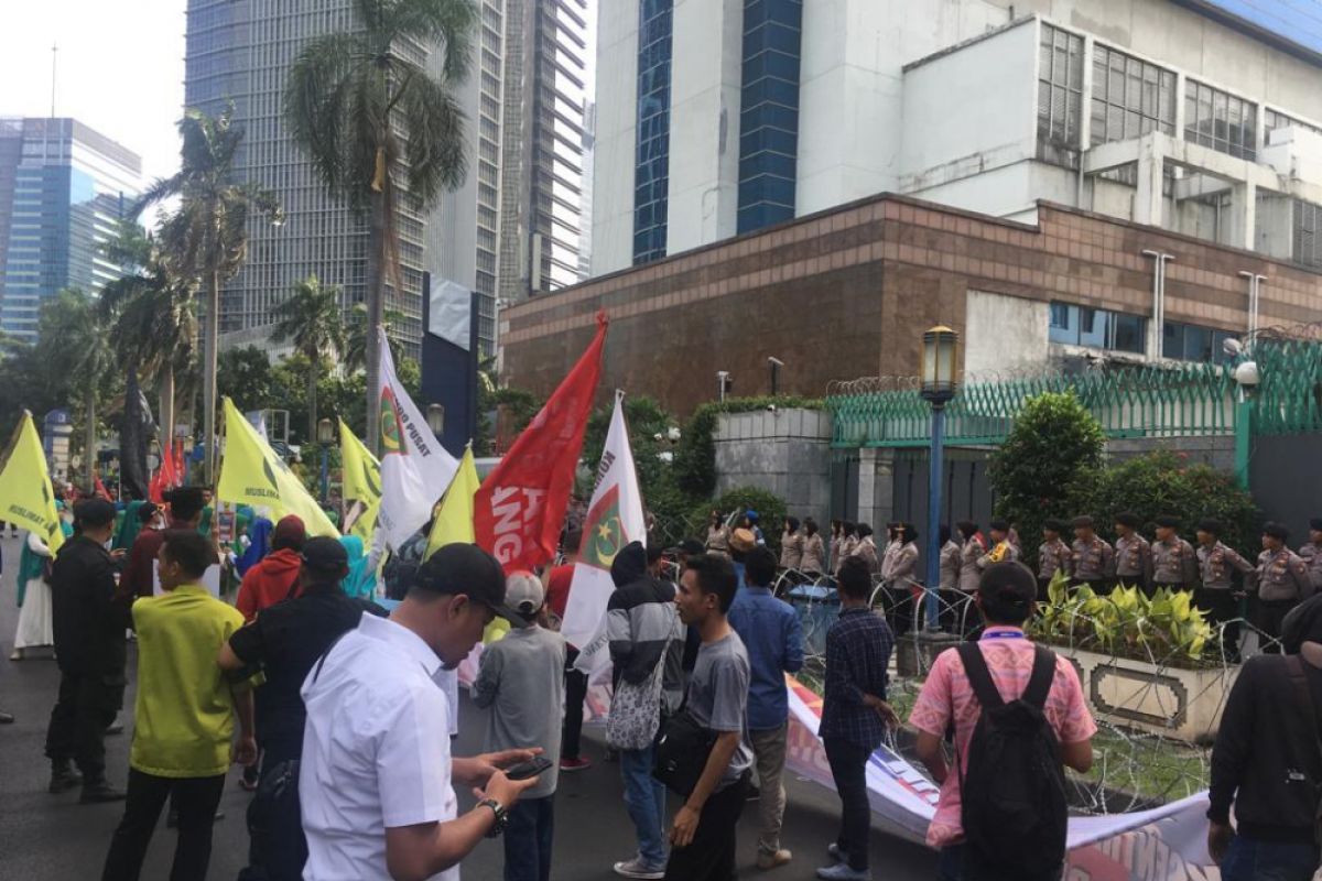 Massa kembali berunjuk rasa depan Kedubes China dukung Uighur