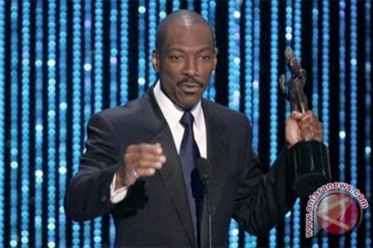 Eddie Murphy Sambut Kelahiran Anak ke-10