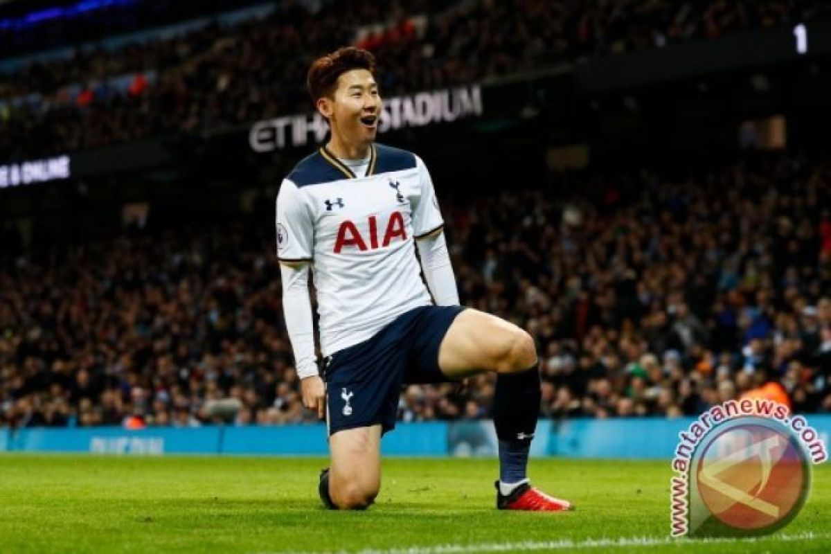 Liga Champions - Tottenham dampingi Barcelona ke 16 besar