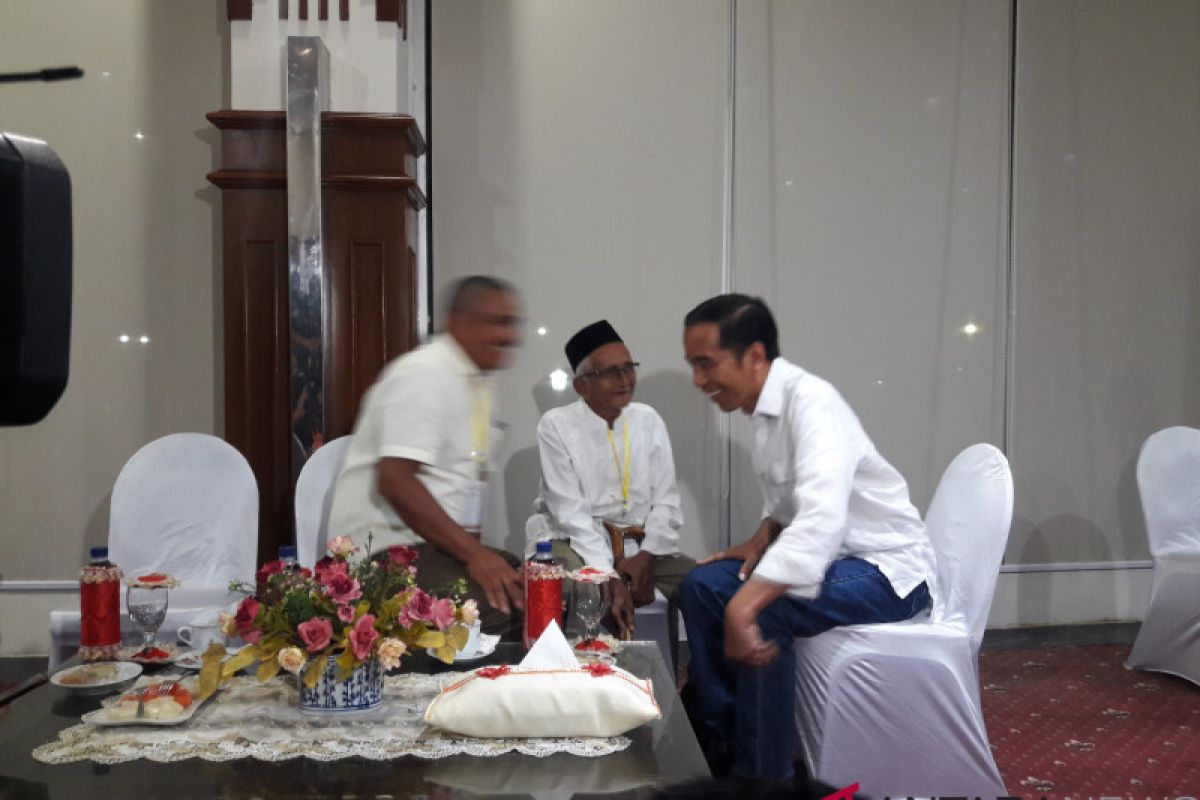 Presiden kembali bertemu penyumbang pesawat RI-001 di Aceh