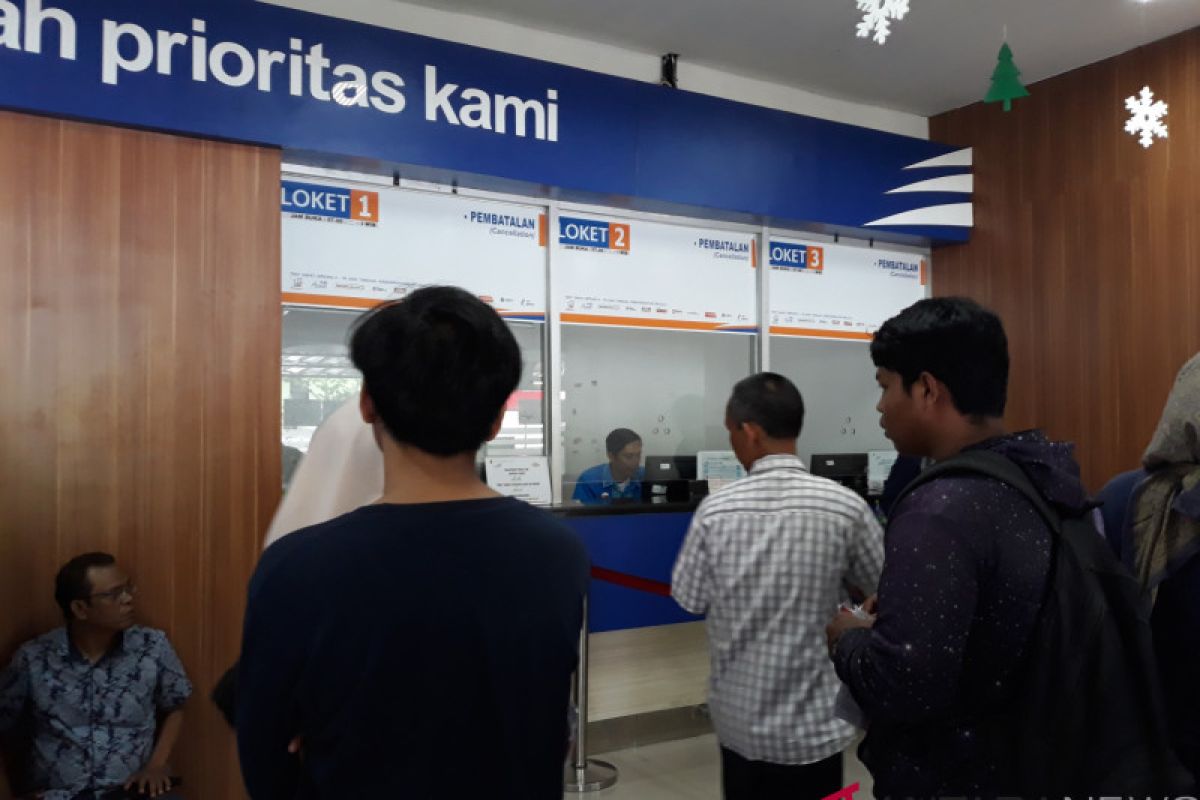 Konsumen keluhkan layanan pembatalan tiket KAI