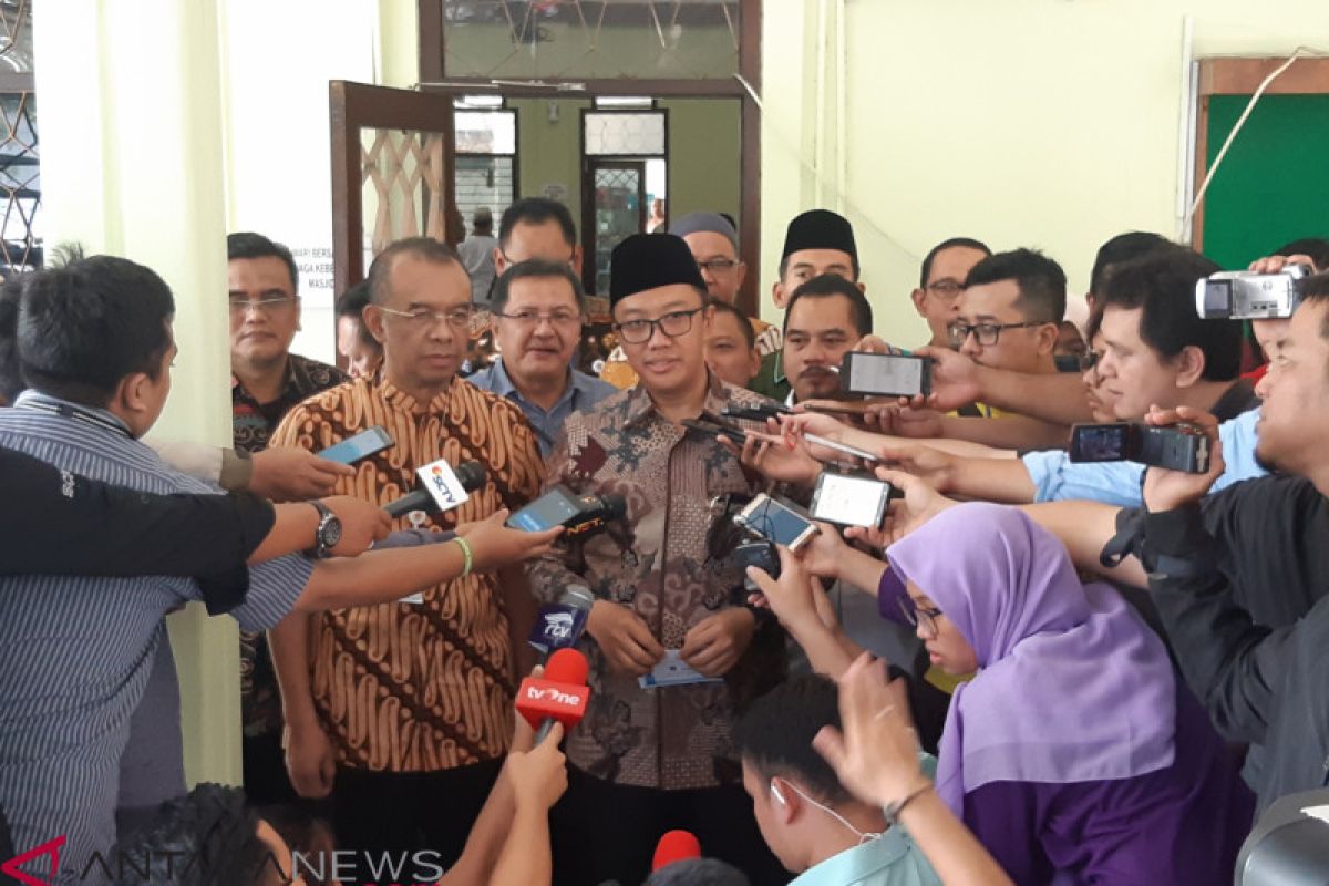 Segel KPK di Kementerian Pemuda dan Olahraga sudah dibuka