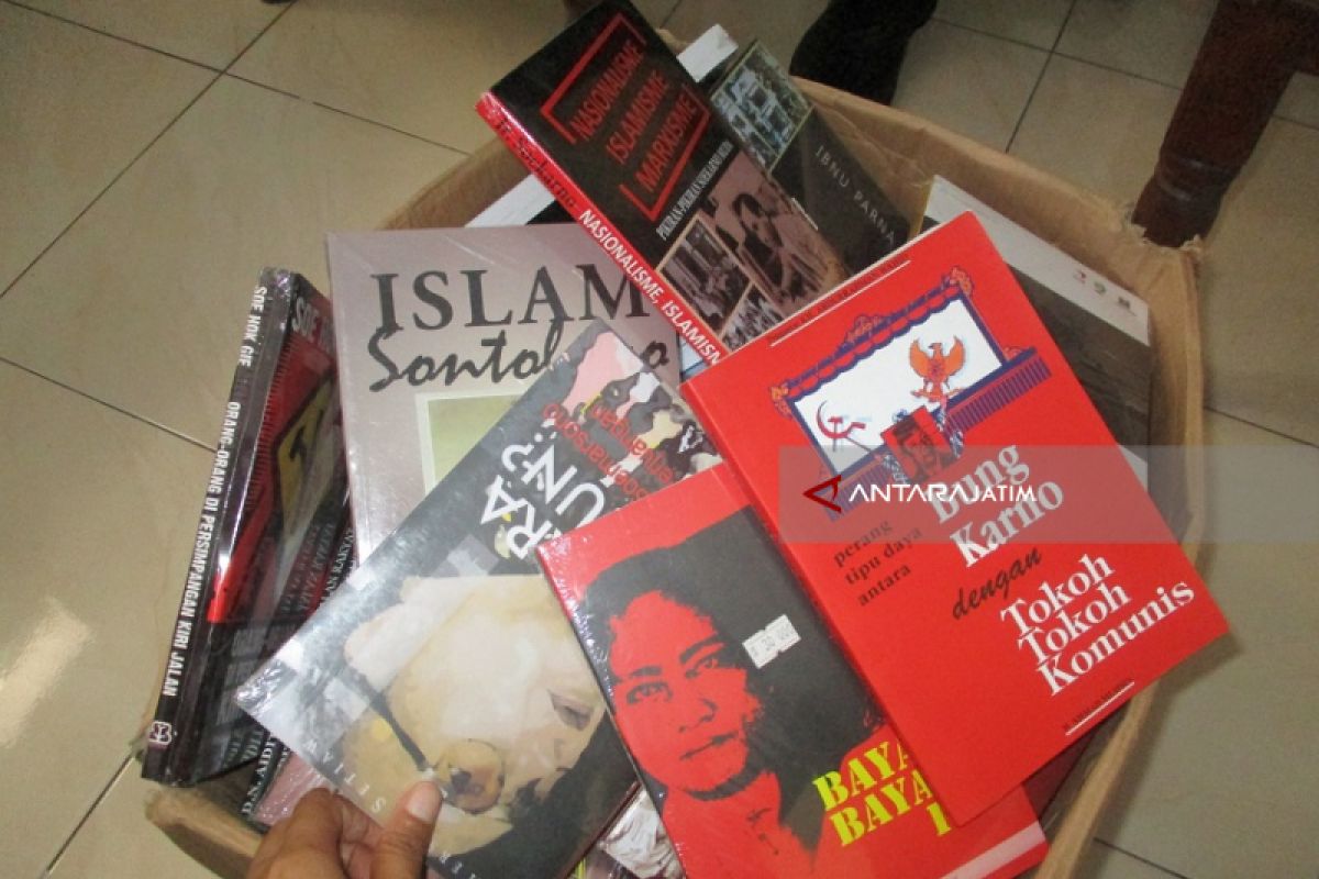 Kejari Kediri Kaji Temuan Buku Diduga Berisi Ajaran Komunis