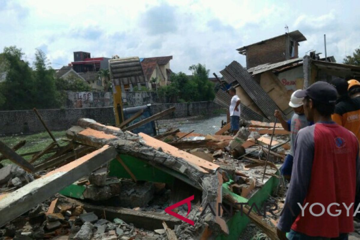 Permukiman sekitar talut rusak Prawirodirjan ditata bertahap