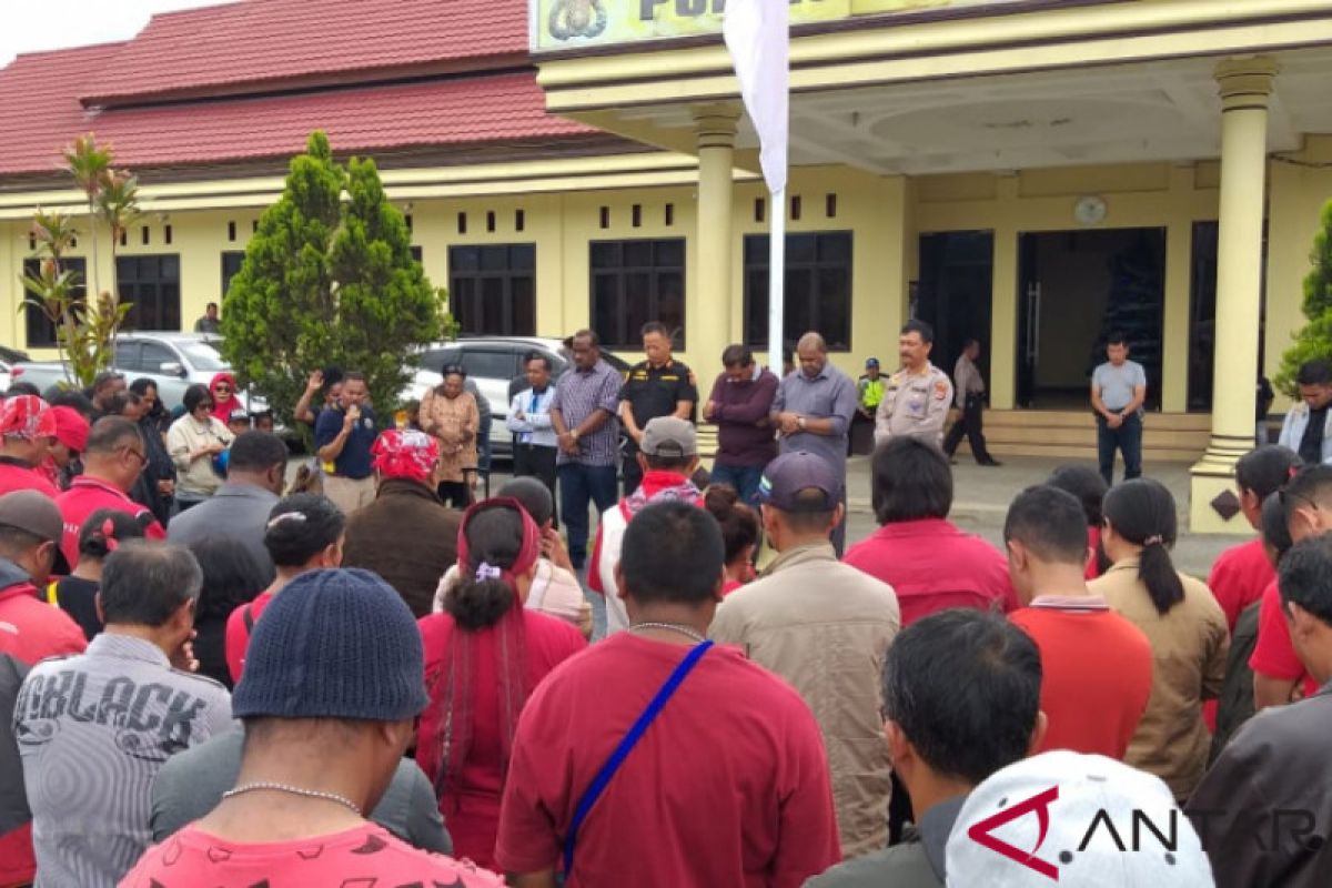 Polisi berupaya mengungkap kasus penikaman pendeta di Jayawijaya