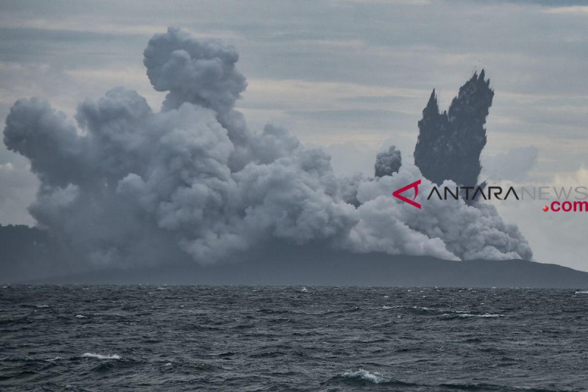 Anak Krakatau mengalami empat kali kegempaan letusan