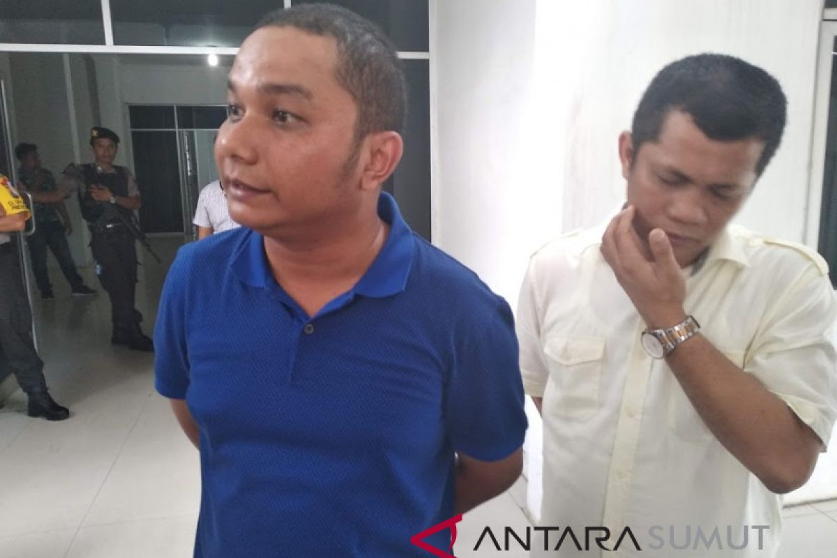 Bupati prihatin atas penggeledahan kantor DPRD Tapteng