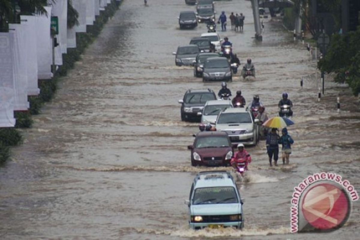 Ini cara identifikasi kerusakan mobil yang terendam banjir