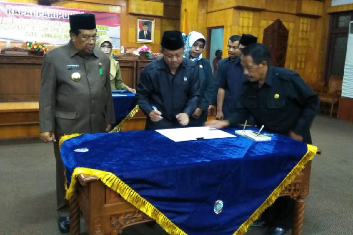 DPRD Mempawah ketuk palu APBD TA 2019 Rp1,016 Triliun